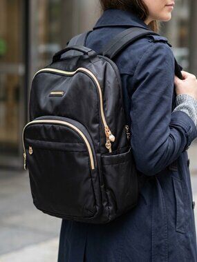 NWT LIGHT FLIGHT Black & Gold 15.6" Laptop Travel Backpack Bookbag